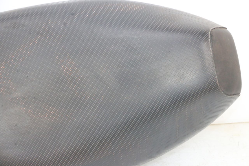 photo de SELLE MBK BOOSTER SPIRIT NAKED 50 (2004 - 2017) - Zoom auf Gebrauchszustand