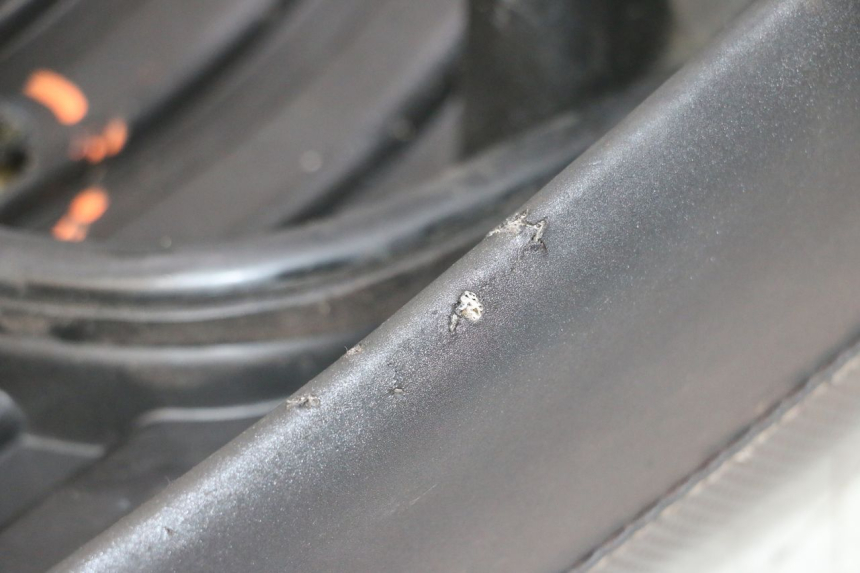 photo de SELLE MBK BOOSTER SPIRIT NAKED 50 (2004 - 2017) - Kennzeichnungen und Originalreferenzen