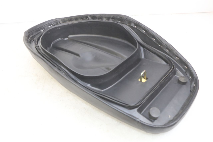 photo de SITZBANK BAOTIAN BT 49 QT-9 50 (2006 - 2010) - Details der Befestigungspunkte