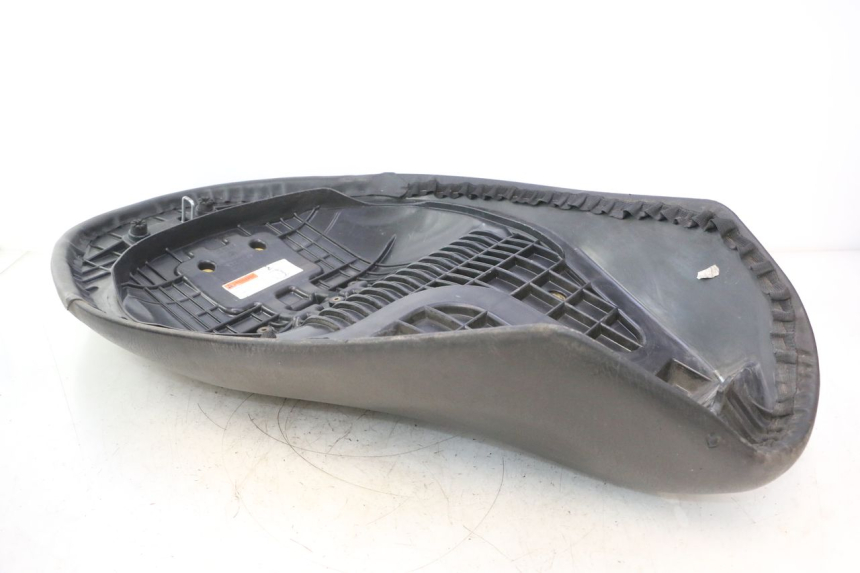 photo de SITZBANK SUZUKI BURGMAN 125 (2007 - 2014) - Weitere Ansicht des Artikels