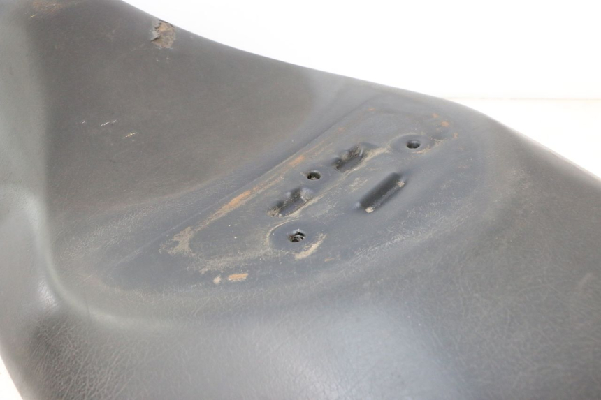 photo de SITZBANK SUZUKI BURGMAN 125 (2007 - 2014) - Zoom auf Gebrauchszustand