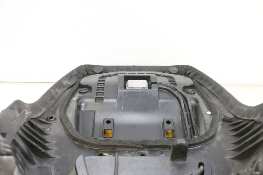 photo de SITZ SUZUKI BURGMAN EXECUTIVE ABS 650 (2006 - 2012) - Fokus auf die Struktur