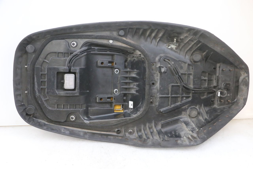 photo de SITZ SUZUKI BURGMAN EXECUTIVE ABS 650 (2006 - 2012) - Detailansicht des Bauteils