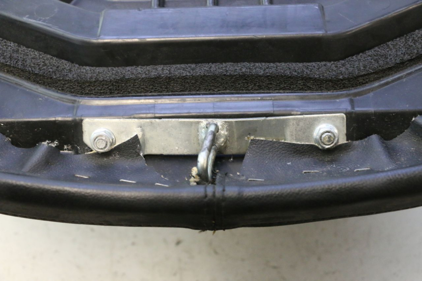 photo de SITZ SUZUKI BURGMAN EXECUTIVE ABS 650 (2006 - 2012) - Zoom auf Komponenten