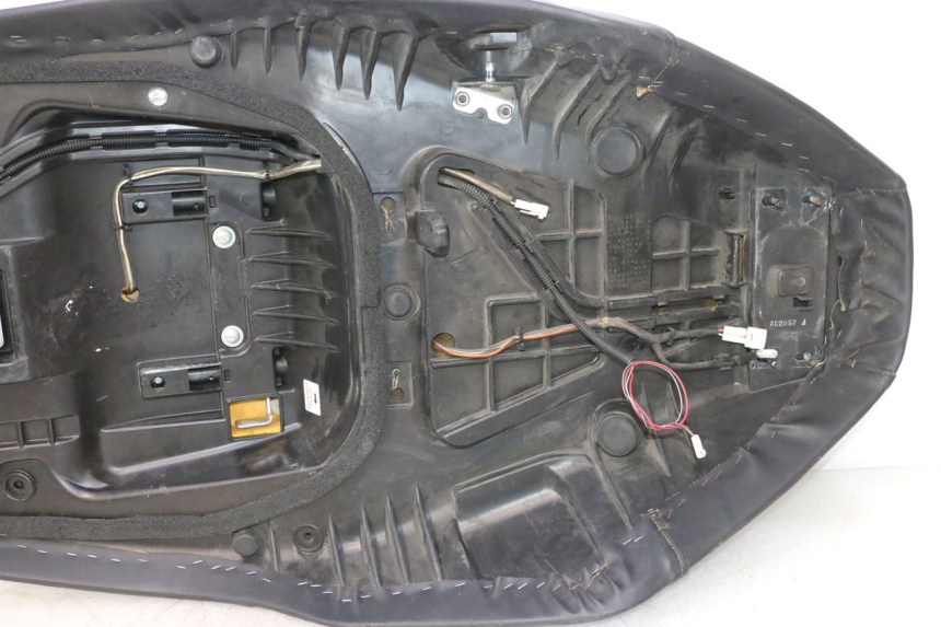 photo de SITZ SUZUKI BURGMAN EXECUTIVE ABS 650 (2006 - 2012) - Alternative Perspektive