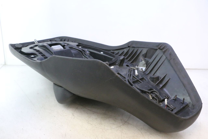photo de SITZ SUZUKI BURGMAN EXECUTIVE ABS 650 (2006 - 2012) - Profilansicht des Ersatzteils