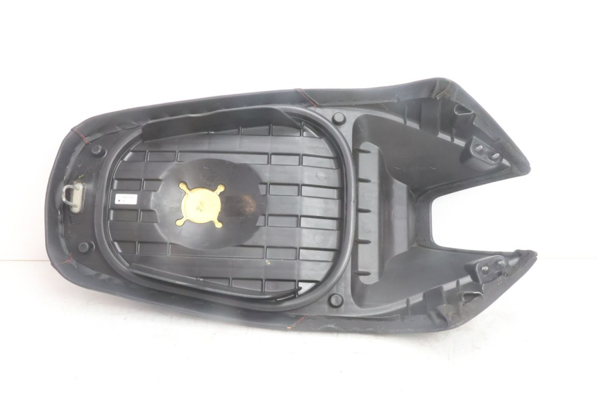 photo de SITZBANK YAMAHA BW'S BWS 125 (2010 - 2013) - Oberflächenzustand und Material
