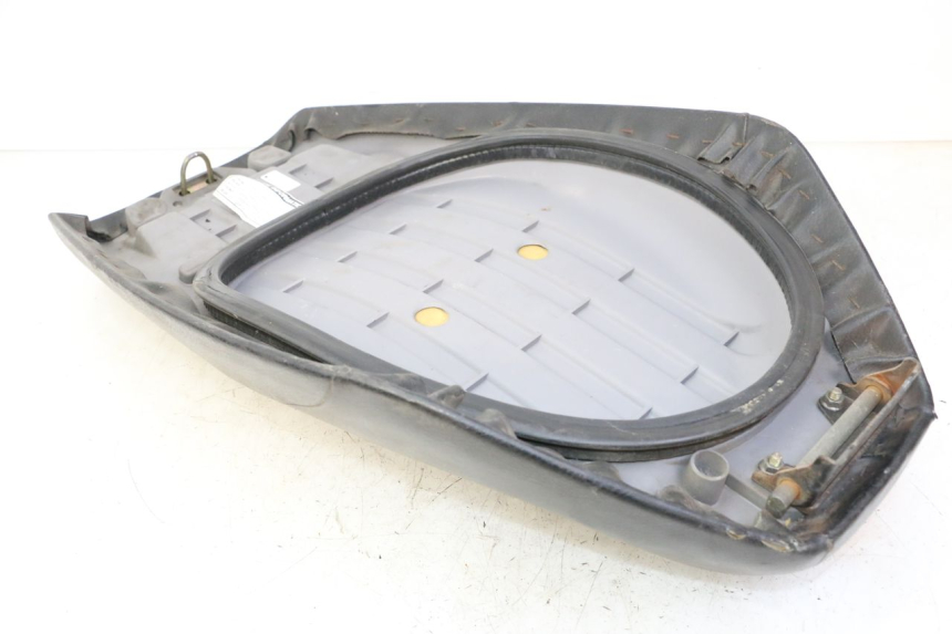 photo de SITZ YAMAHA BW'S 100 (1999 - 2002) - Oberflächenzustand und Material