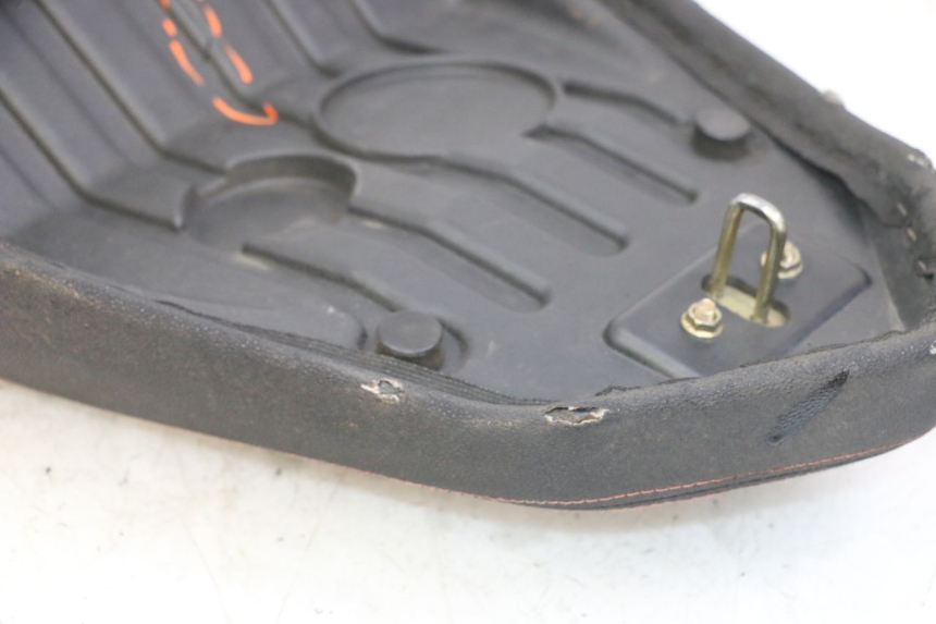 photo de SELLE ORCAL CAVARO 4T 50 (2019 - 2023) - Hochauflösende Nahaufnahme