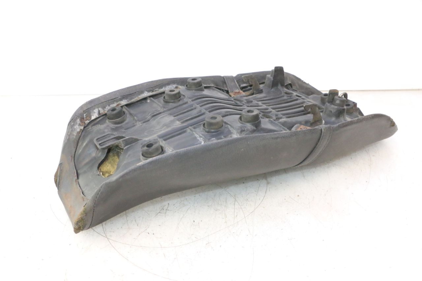 photo de SITZ HONDA CB TWO FIFTY 250 (1991 - 2002) - Zoom auf Gebrauchszustand