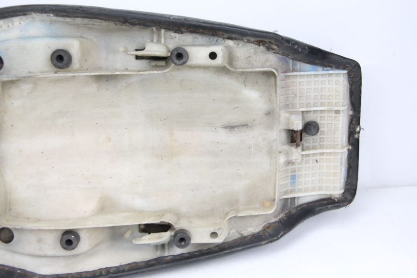 photo de SITZ HONDA CBR F SC21 1000 (1986 - 1992) - Weitere Ansicht des Artikels