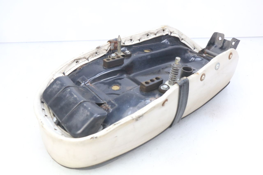 photo de SELLE TNT MOTOR CITY 50 (2007 - 2018) - Oberflächenzustand und Material