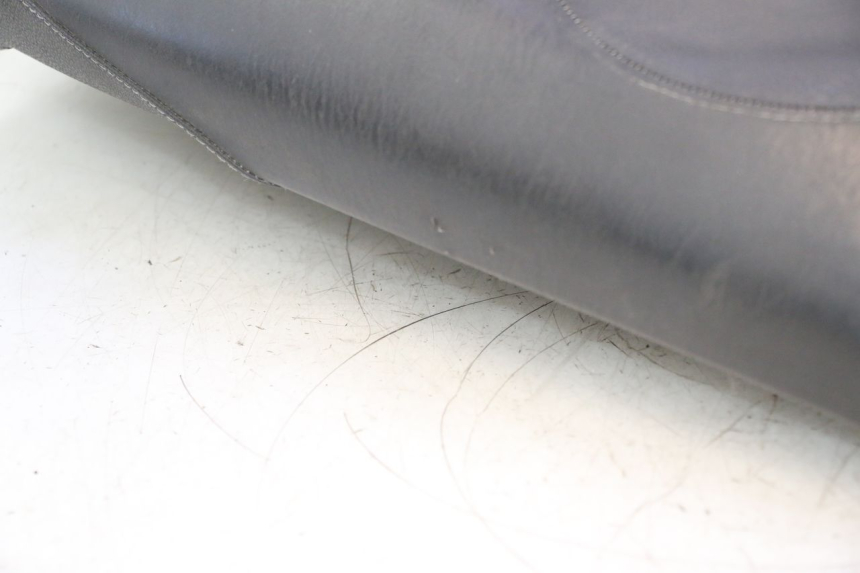 photo de SELLE PEUGEOT CITYSTAR 125 (2011 - 2017) - Fokus auf die Struktur
