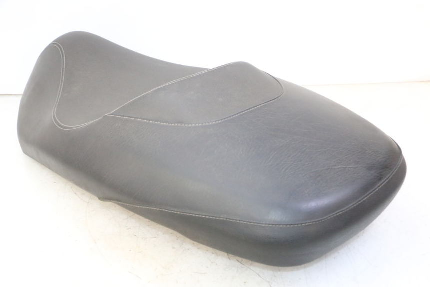 photo de SITZBANK PEUGEOT CITYSTAR 50 (2013 - 2017) - Charakteristische Merkmale