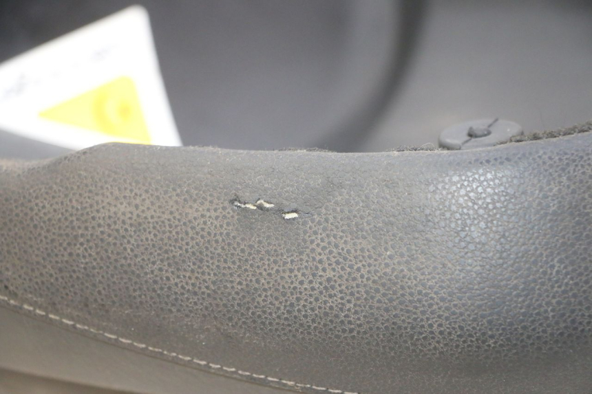 photo de SITZBANK PEUGEOT CITYSTAR 50 (2013 - 2017) - Oberflächenzustand und Material