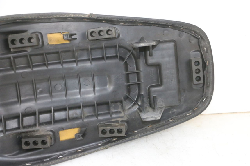 photo de SITZ KSR CODE 125 (2018 - 2020) - Oberflächenzustand und Material