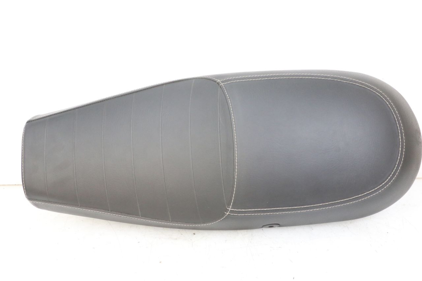 photo de SITZ ROYAL ENFIELD CONTINENTAL GT 650 (2019 - 2024) - Hauptansicht