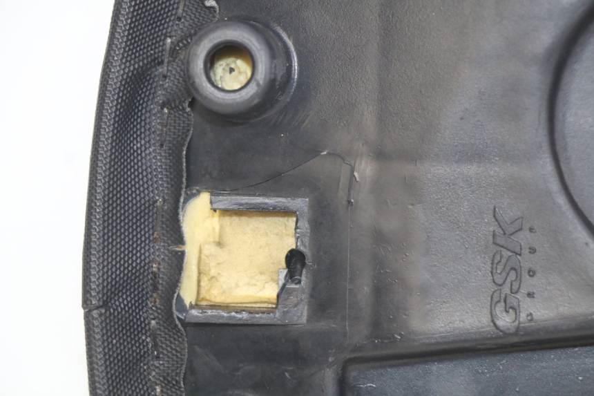 photo de SITZBANK SYM CROX 4T 50 (2016 - 2023) - Hochauflösende Nahaufnahme