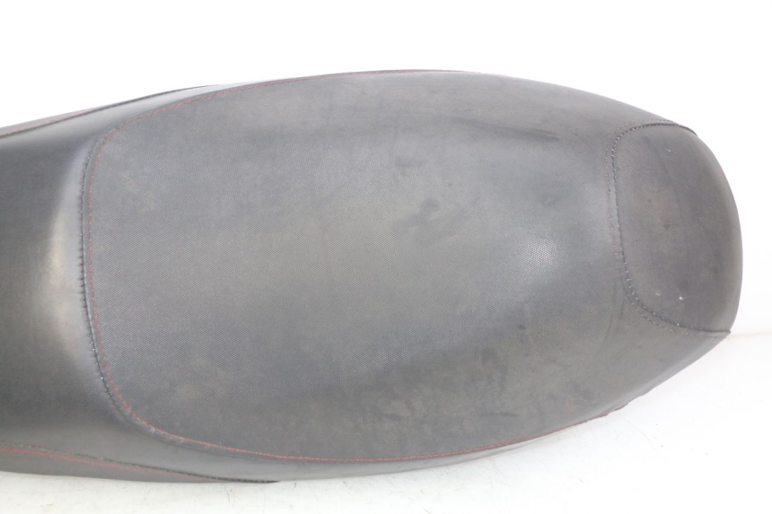 photo de SITZBANK SYM CROX 4T 50 (2016 - 2023) - Fokus auf die Struktur