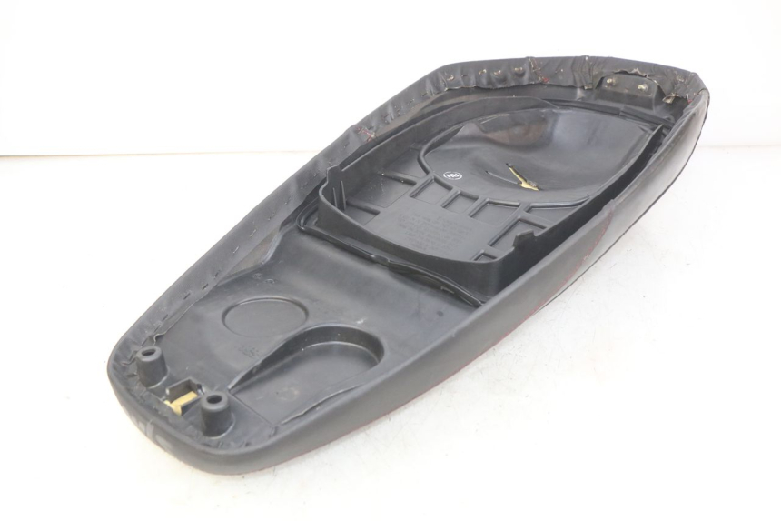 photo de SITZBANK SYM CROX 4T 50 (2016 - 2023) - Kennzeichnungen und Originalreferenzen