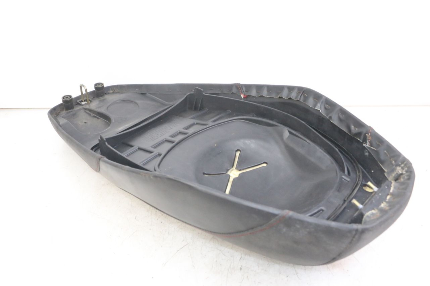 photo de SITZBANK SYM CROX 4T 50 (2016 - 2023) - Detailansicht des Bauteils