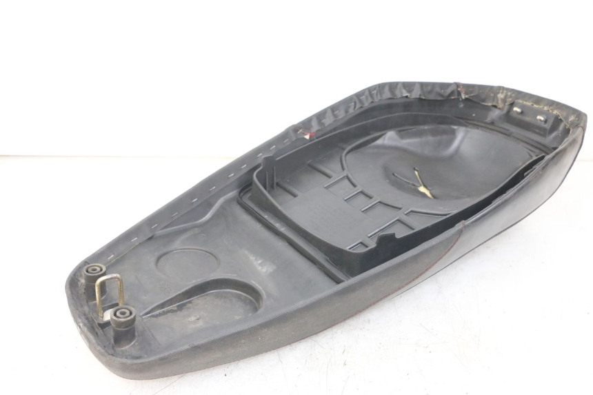 photo de SITZBANK SYM CROX 4T 50 (2016 - 2023) - Zoom auf Gebrauchszustand