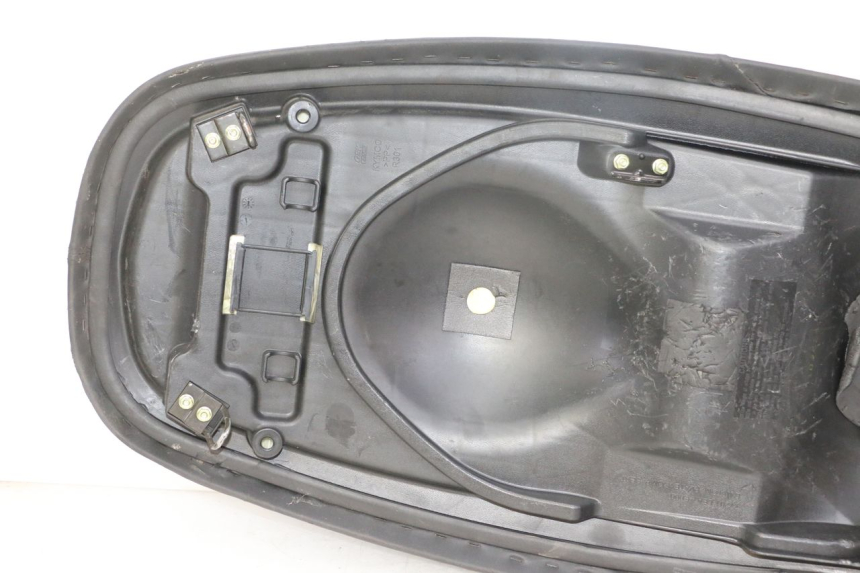 photo de SITZBANK KYMCO DINK STREET 125 (2009 - 2014) - Charakteristische Merkmale