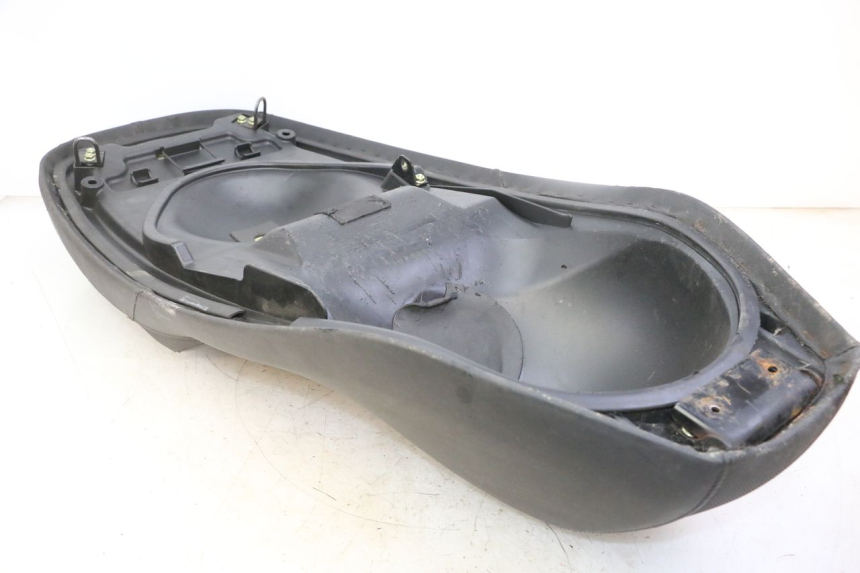 photo de SITZBANK KYMCO DINK STREET 125 (2009 - 2014) - Oberflächenzustand und Material