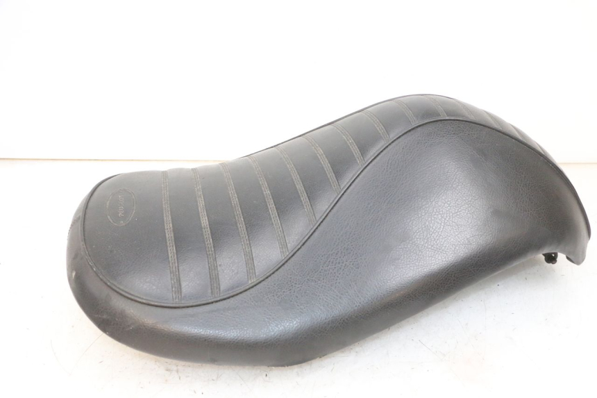 photo de SITZBANK PEUGEOT DJANGO 4T 50 (2014 - 2019) - Kennzeichnungen und Originalreferenzen