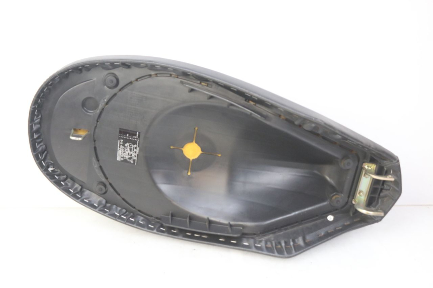 photo de SITZBANK PEUGEOT E-VIVACITY 1 (2012 - 2018) - Zoom auf Komponenten