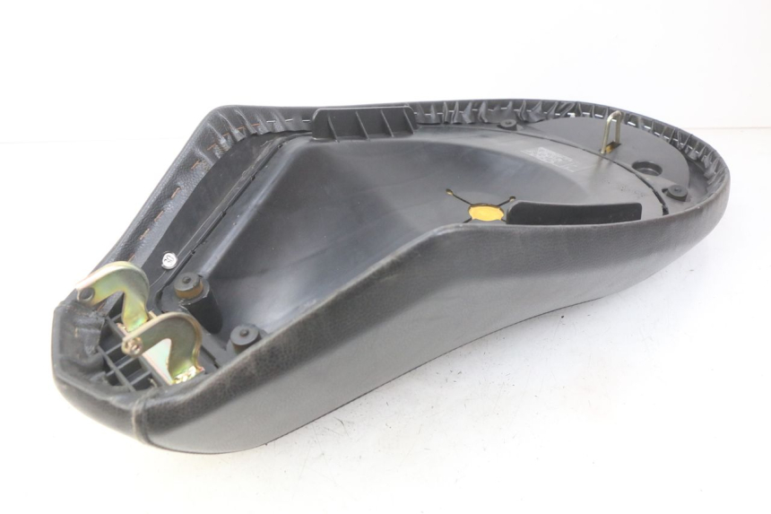 photo de SITZBANK PEUGEOT E-VIVACITY 1 (2012 - 2018) - Oberflächenzustand und Material