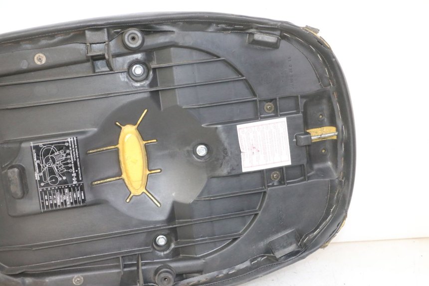 photo de SITZ PEUGEOT ELYSTAR 125 (2002 - 2007) - Weitere Ansicht des Artikels