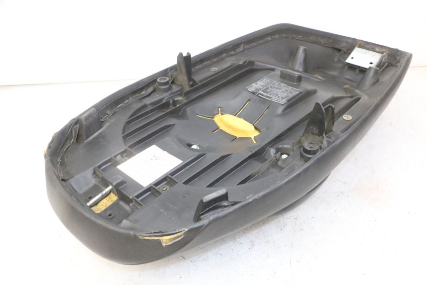 photo de SITZ PEUGEOT ELYSTAR 125 (2002 - 2007) - Oberflächenzustand und Material