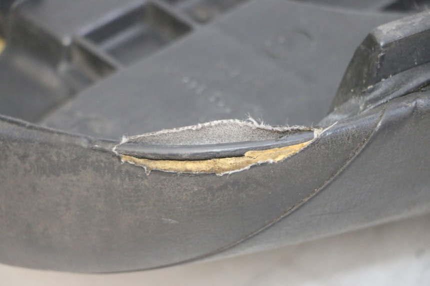 photo de SELLE PEUGEOT ELYSTAR 50 (2002 - 2014) - Hochauflösende Nahaufnahme