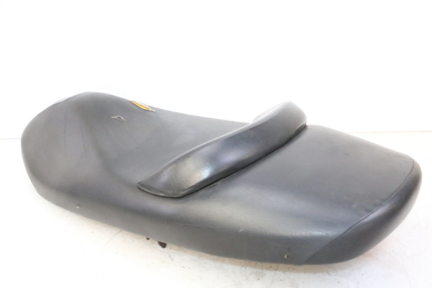 photo de SELLE PEUGEOT ELYSTAR 50 (2002 - 2014) - Oberflächenzustand und Material