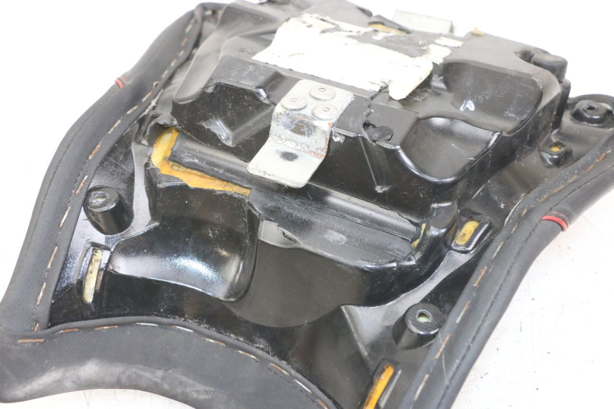 photo de SITZ KAWASAKI ER-6 ER6 N 650 (2012 - 2016) - Charakteristische Merkmale