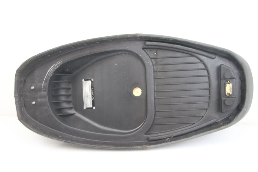 photo de SELLE JM MOTORS EVOLIS 4T 50 (2018 - 2022) - Details der Befestigungspunkte