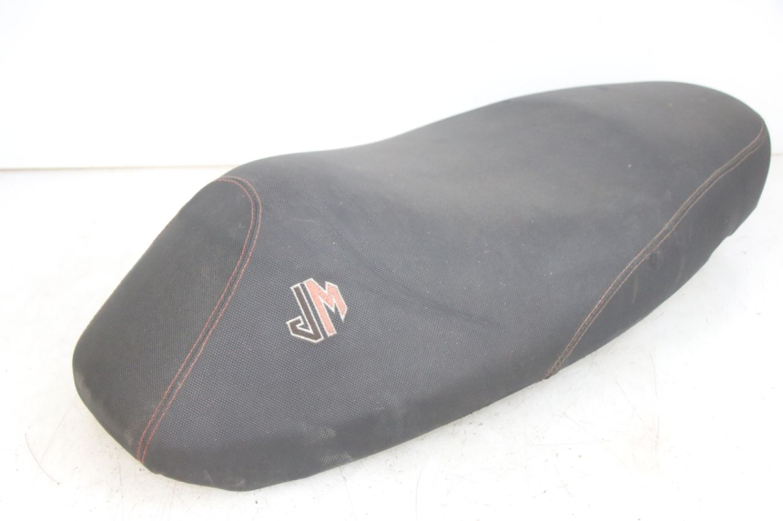 photo de SELLE JM MOTORS EVOLIS 4T 50 (2018 - 2022) - Oberflächenzustand und Material