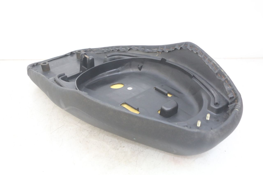 photo de SELLE KEEWAY F-ACT FACT 50 (2006 - 2011) - Details der Befestigungspunkte