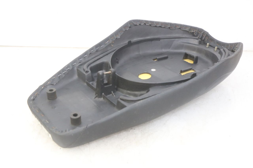 photo de SELLE KEEWAY F-ACT FACT 50 (2006 - 2011) - Oberflächenzustand und Material