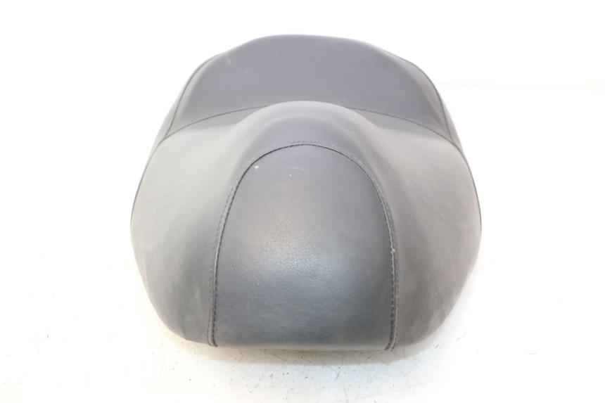 photo de SITZBANK HONDA FES PANTHEON 2T 125 (1998 - 2002) - Fokus auf die Struktur