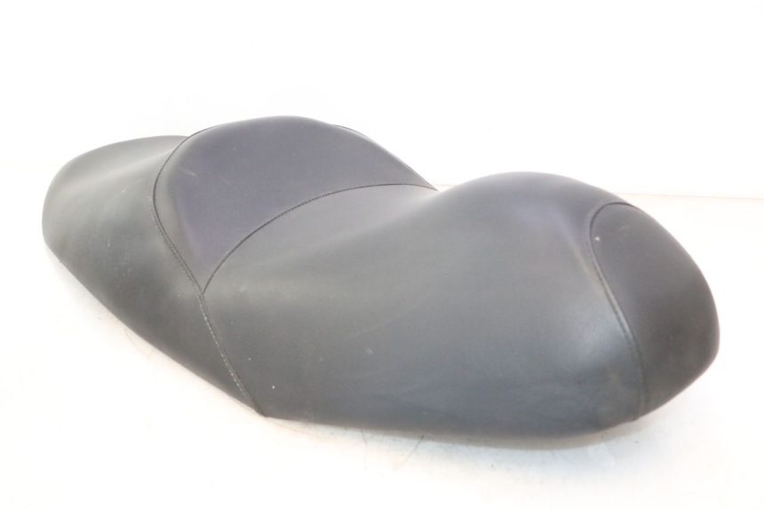 photo de SITZBANK HONDA FES PANTHEON 2T 125 (1998 - 2002) - Alternativer Blickwinkel
