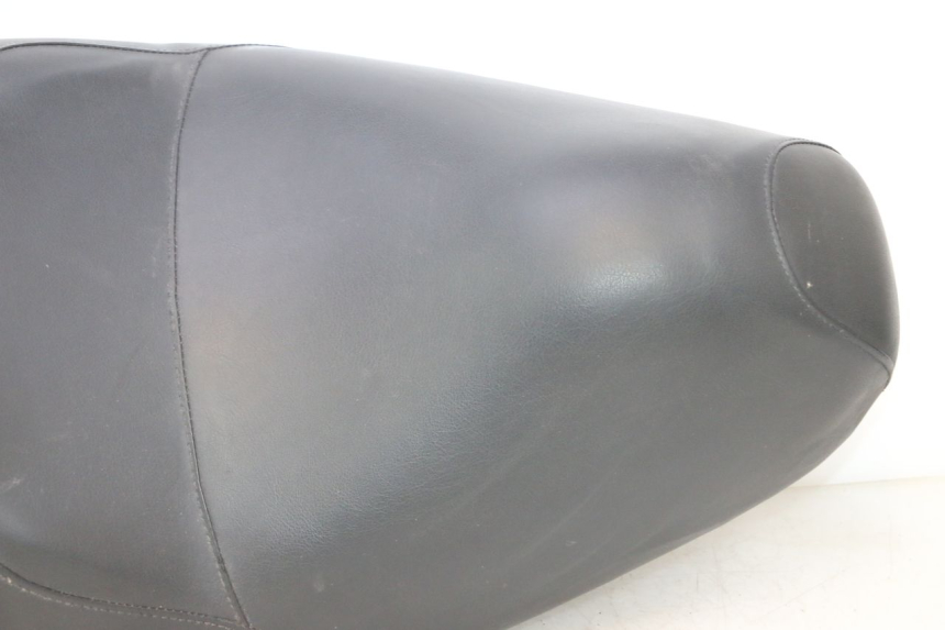 photo de SITZBANK HONDA FES PANTHEON 2T 125 (1998 - 2002) - Hauptansicht