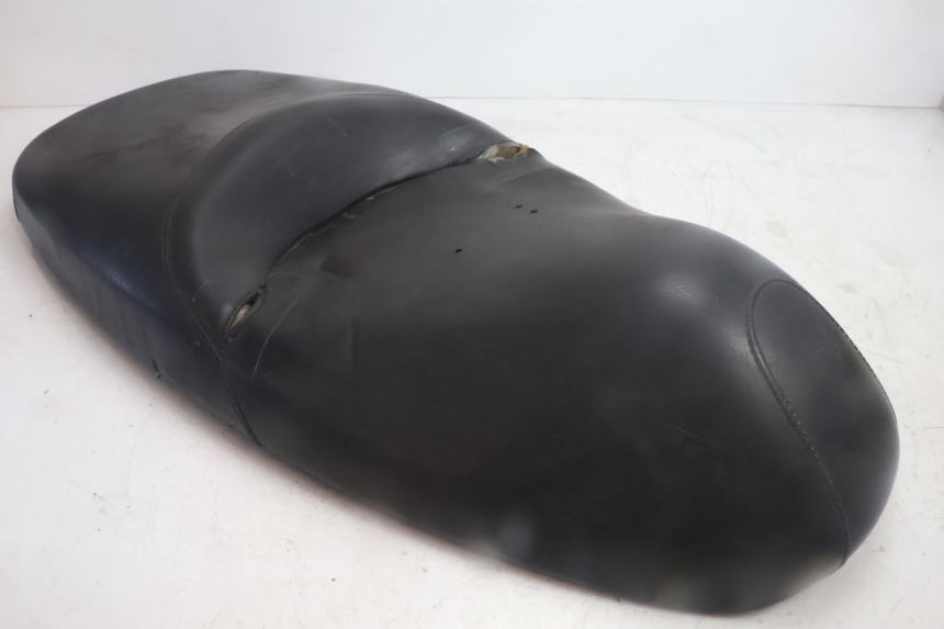 photo de SELLE HONDA FES PANTHEON 125 (2003 - 2007) - Charakteristische Merkmale
