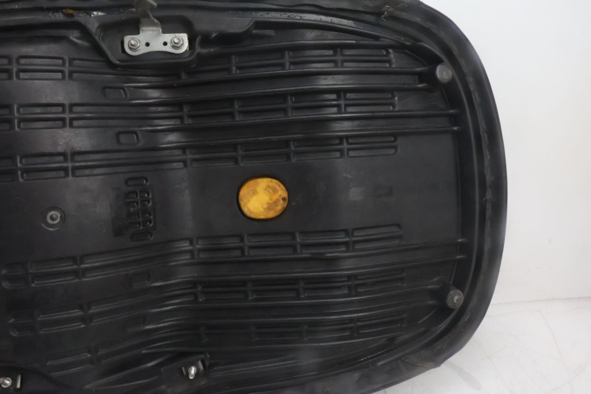 photo de SELLE HONDA FES PANTHEON 125 (2003 - 2007) - Technische Nahaufnahme