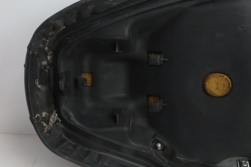 photo de SELLE HONDA FES PANTHEON 125 (2003 - 2007) - Oberflächenzustand und Material
