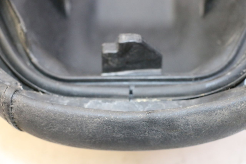 photo de SELLE HONDA FES S-WING SWING ABS 125 (2007 - 2015) - Detailansicht des Bauteils