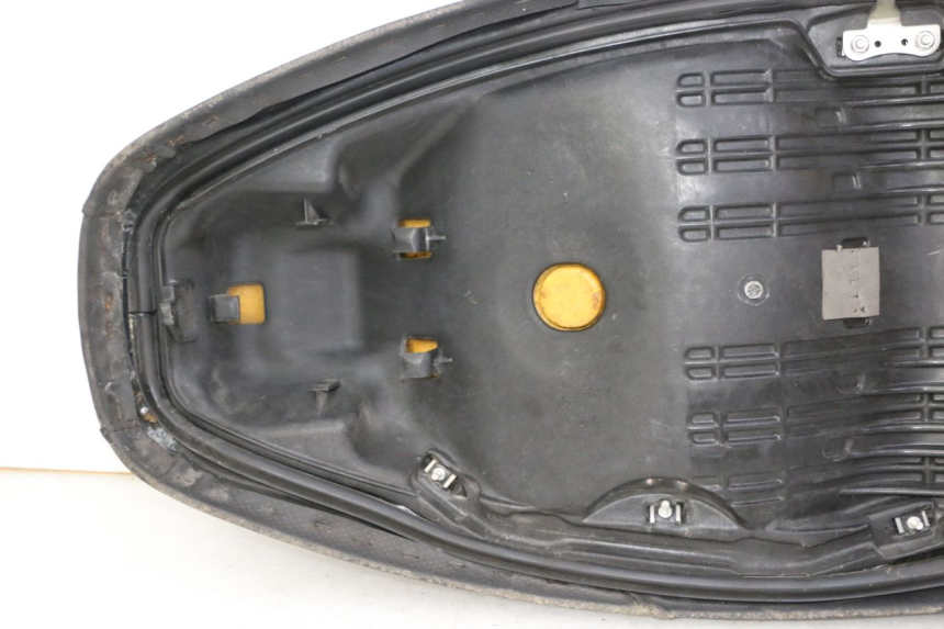 photo de SELLE HONDA FES S-WING SWING ABS 125 (2007 - 2015) - Ergänzendes Produktfoto