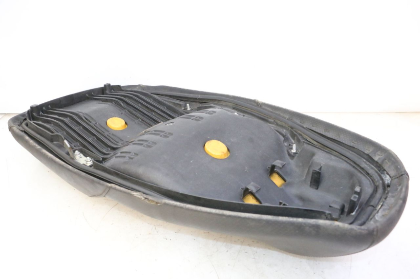 photo de SELLE HONDA FES S-WING SWING ABS 125 (2007 - 2015) - Kennzeichnungen und Originalreferenzen