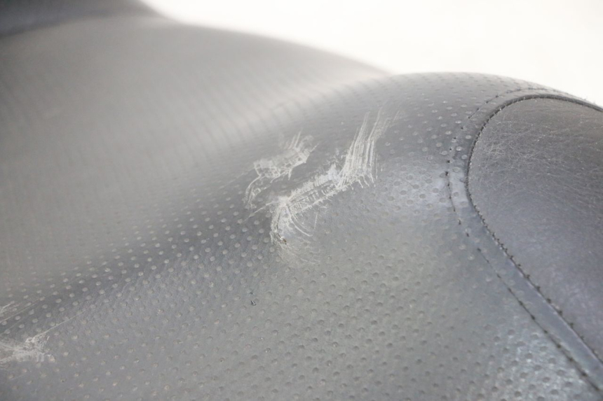 photo de SELLE HONDA FES S-WING SWING ABS 125 (2007 - 2015) - Alternativer Blickwinkel